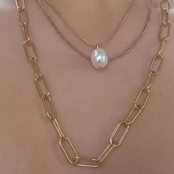 NWT Anthropologie Layered Gold Chain Necklace with Pearl Accent Set - Picture 1 of 3